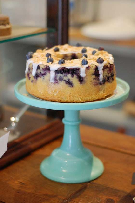 Blueberry and Lemon iced ring